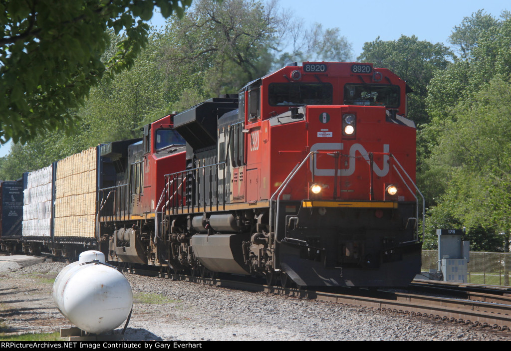 CN 8920 & CN 8625